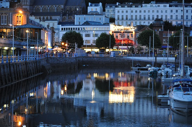 The English Riviera, South Devon  Torquay Turkey & Tinsel